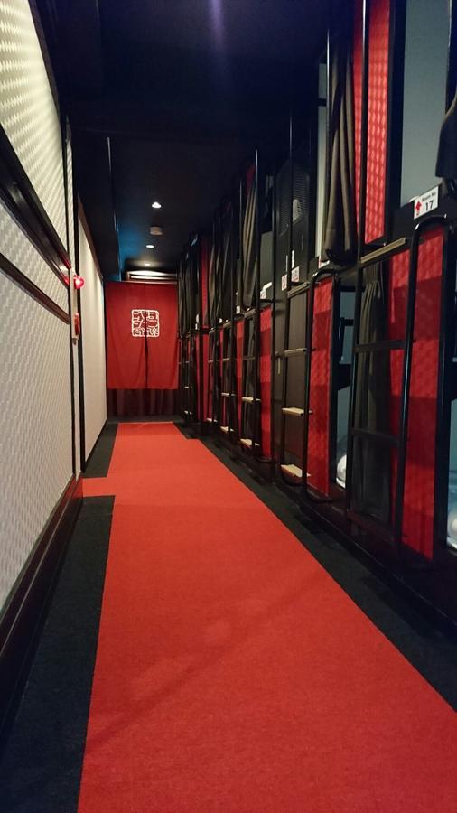 Capsule Hotel Hatagoya Tokio Buitenkant foto