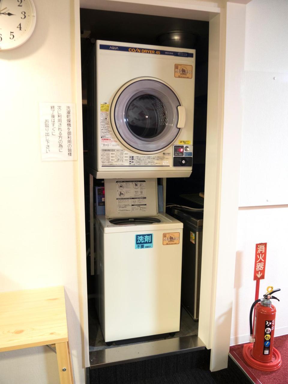 Capsule Hotel Hatagoya Tokio Buitenkant foto